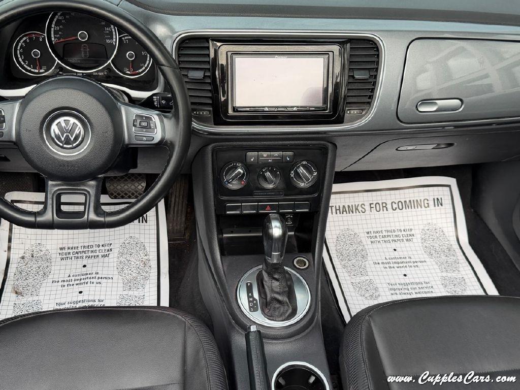 Volkswagen Beetle  2014