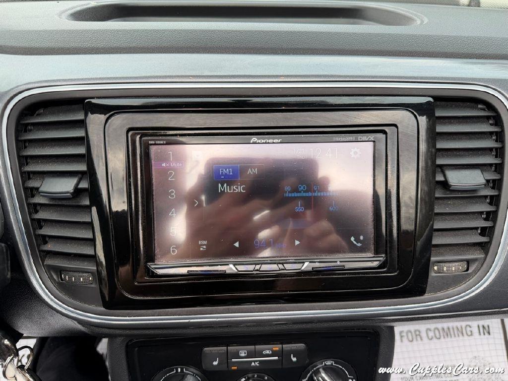 Volkswagen Beetle  2014