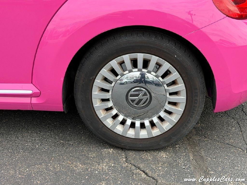 Volkswagen Beetle  2014