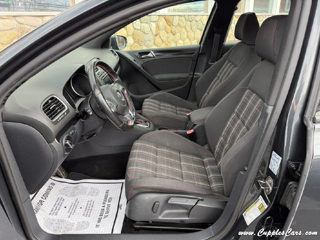 Volkswagen GTI 4dr HB DSG w/Conv & Sunroof PZEV 2012