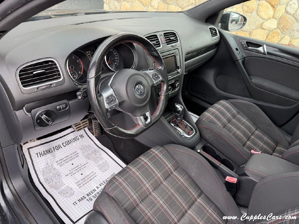 Volkswagen GTI 4dr HB DSG w/Conv & Sunroof PZEV 2012