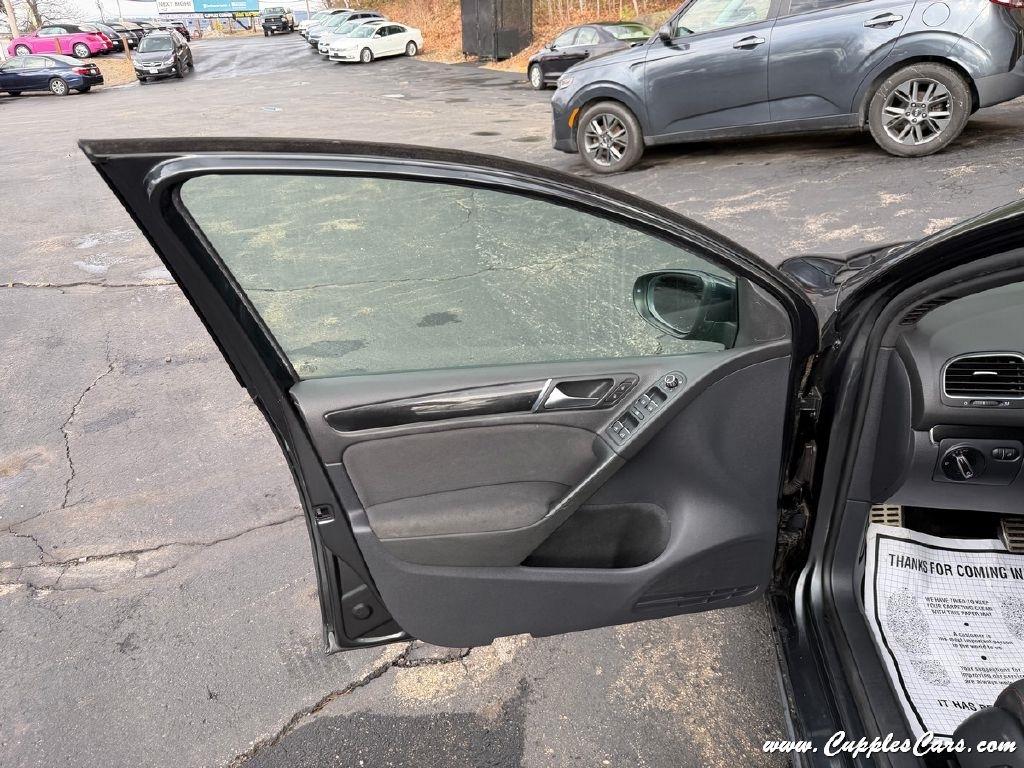 Volkswagen GTI 4dr HB DSG w/Conv & Sunroof PZEV 2012