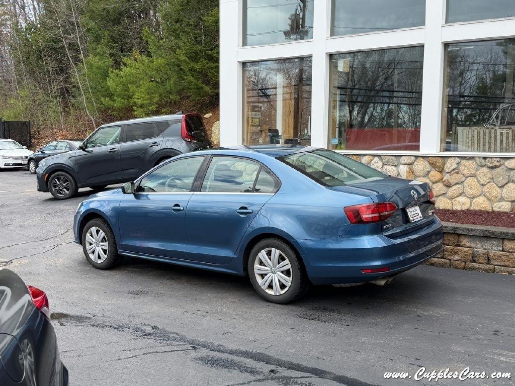 Volkswagen Jetta  2017