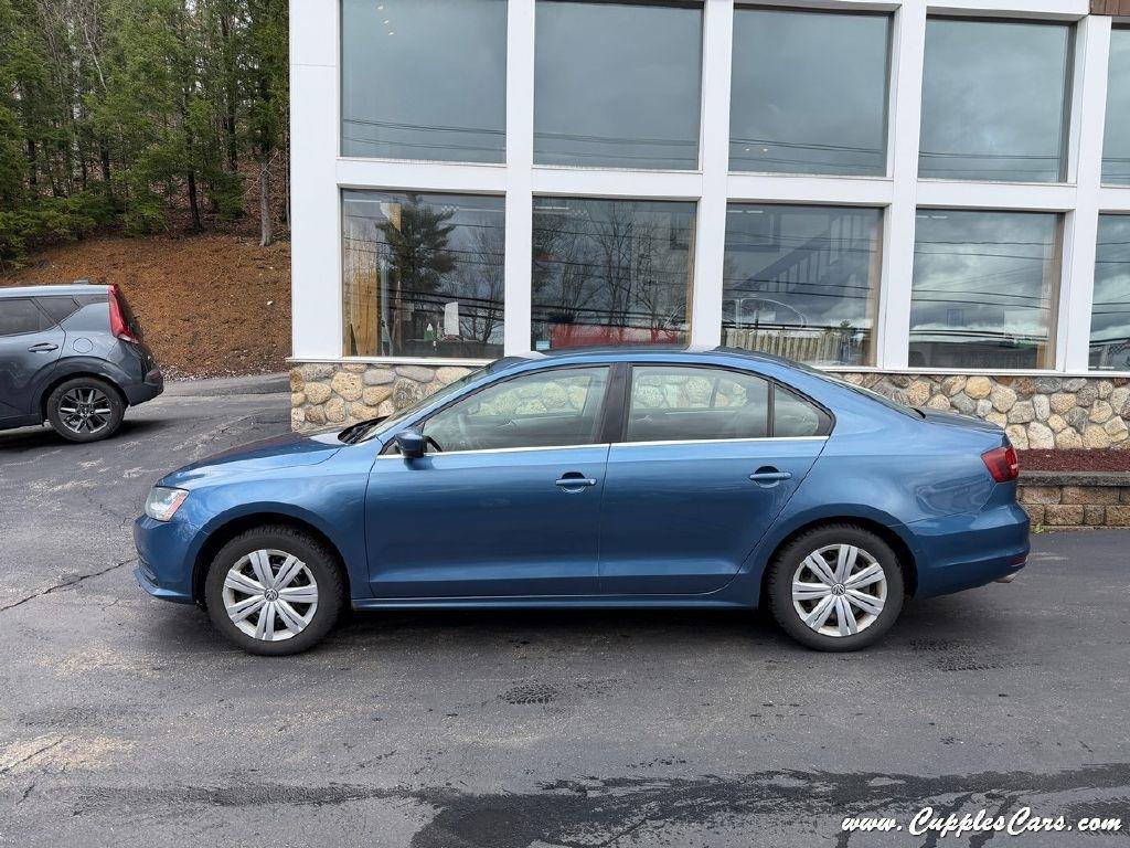 Volkswagen Jetta  2017