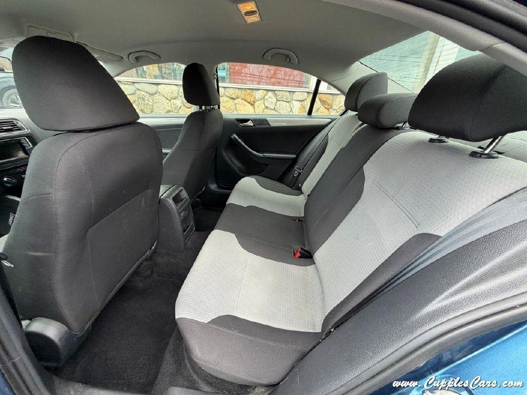 Volkswagen Jetta  2017