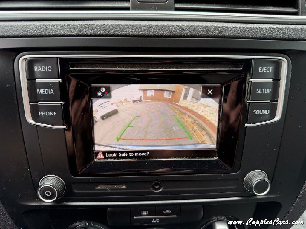 Volkswagen Jetta  2017