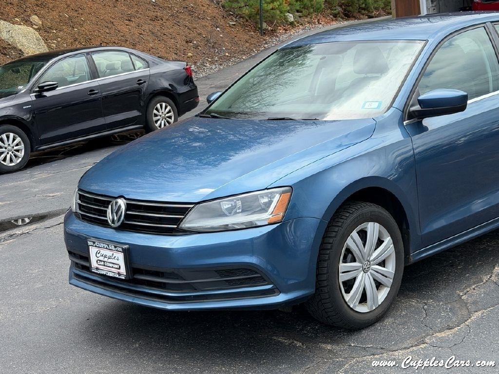 Volkswagen Jetta  2017