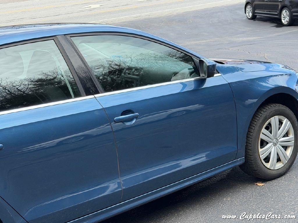 Volkswagen Jetta  2017