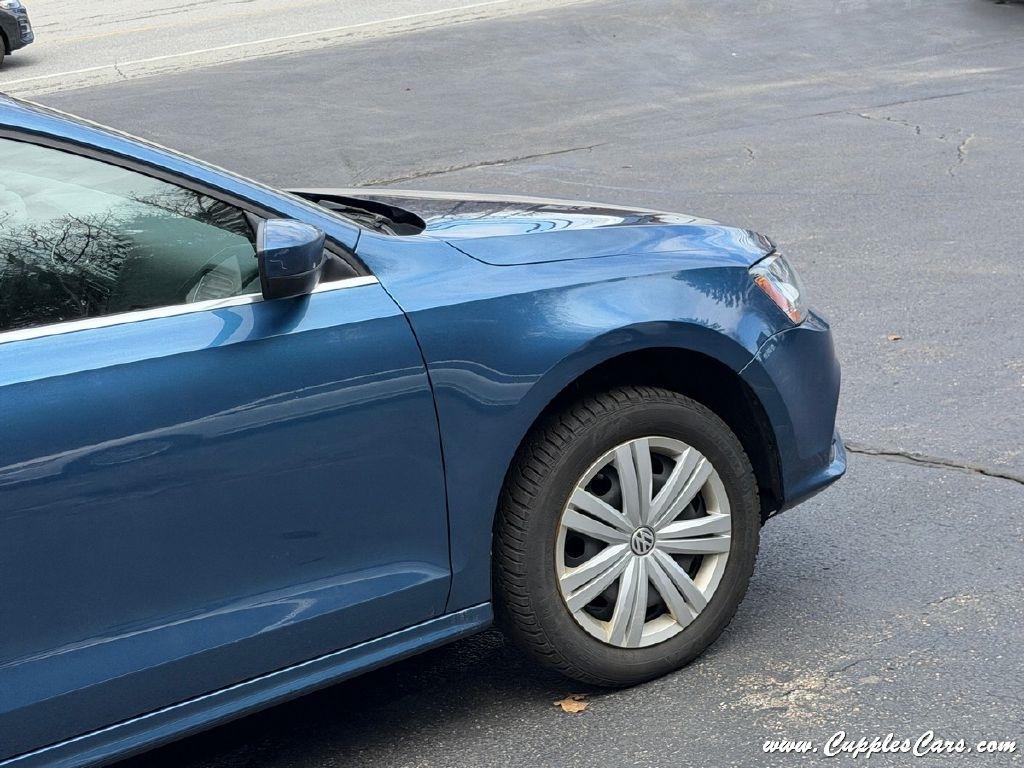 Volkswagen Jetta  2017