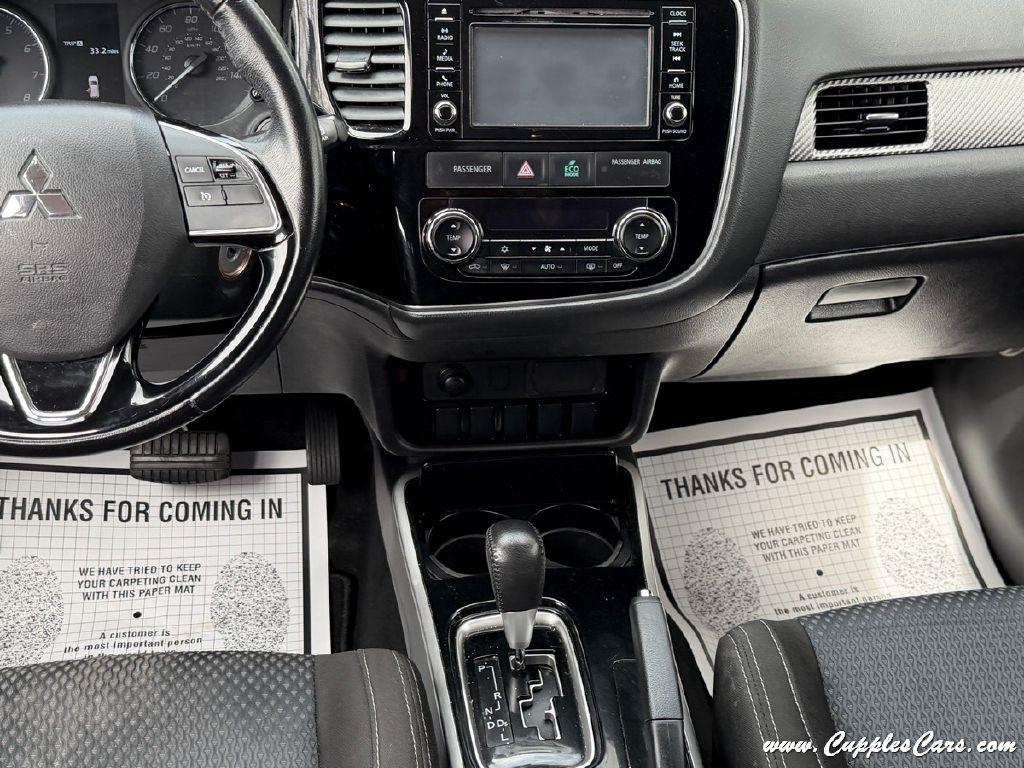 Mitsubishi Outlander  2017