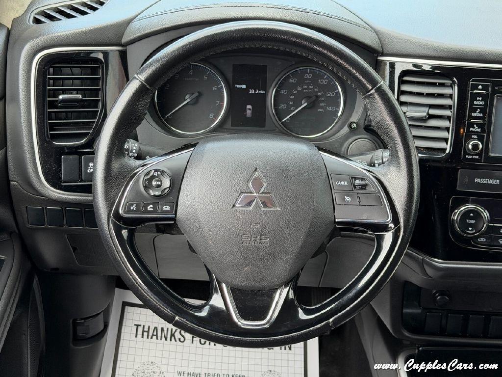 Mitsubishi Outlander  2017