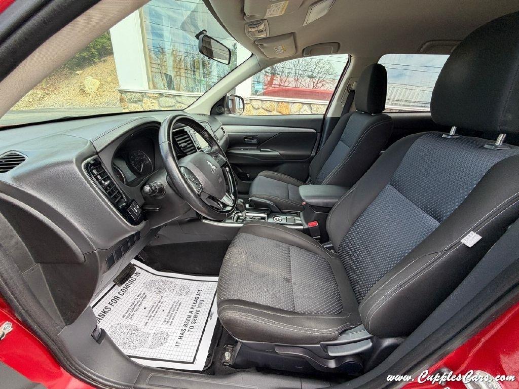 Mitsubishi Outlander  2017