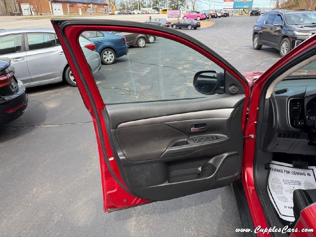 Mitsubishi Outlander  2017