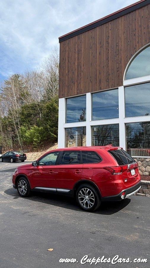 Mitsubishi Outlander  2017