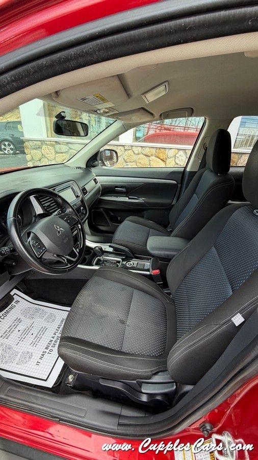 Mitsubishi Outlander  2017