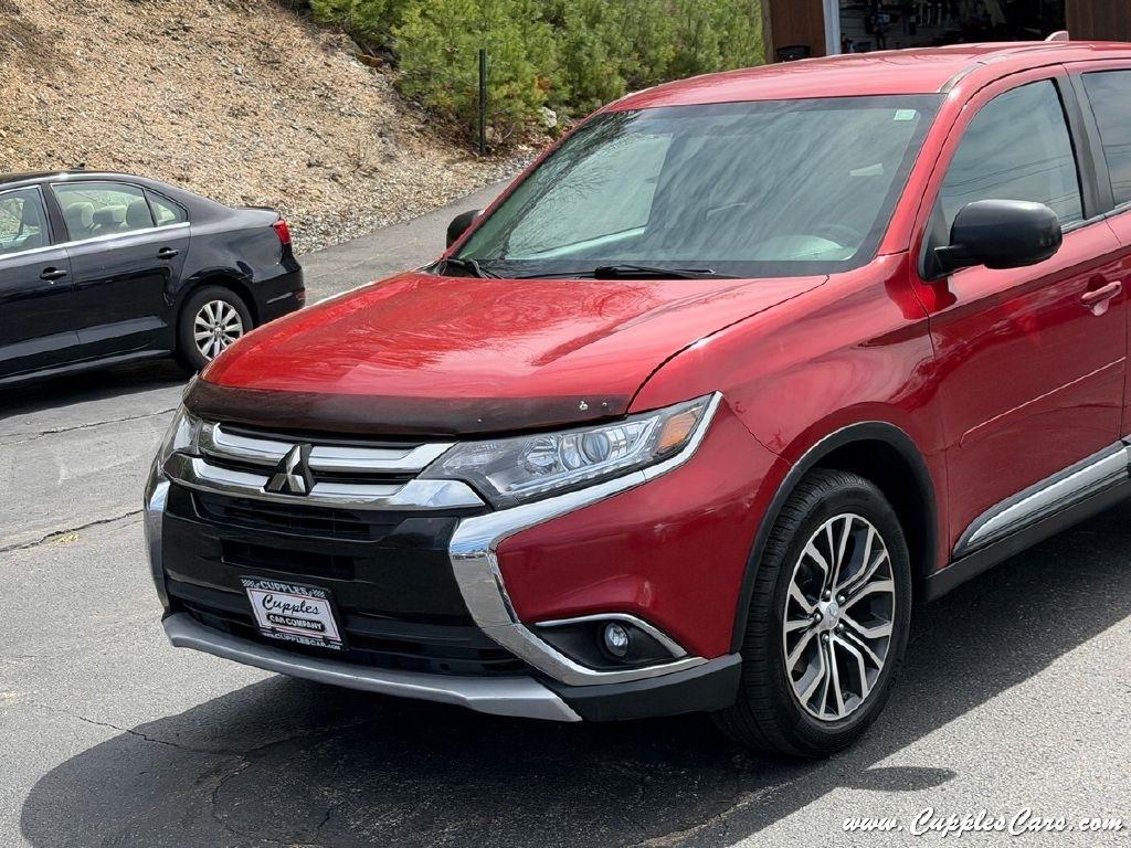 Mitsubishi Outlander  2017