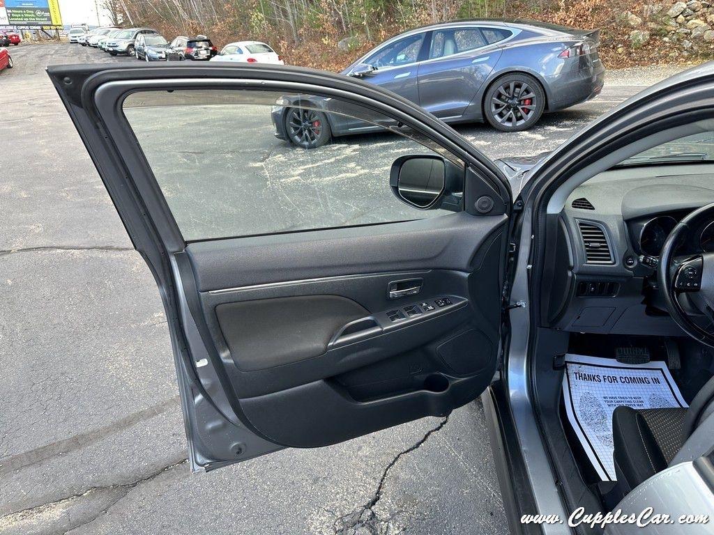 Mitsubishi Outlander Sport  2018