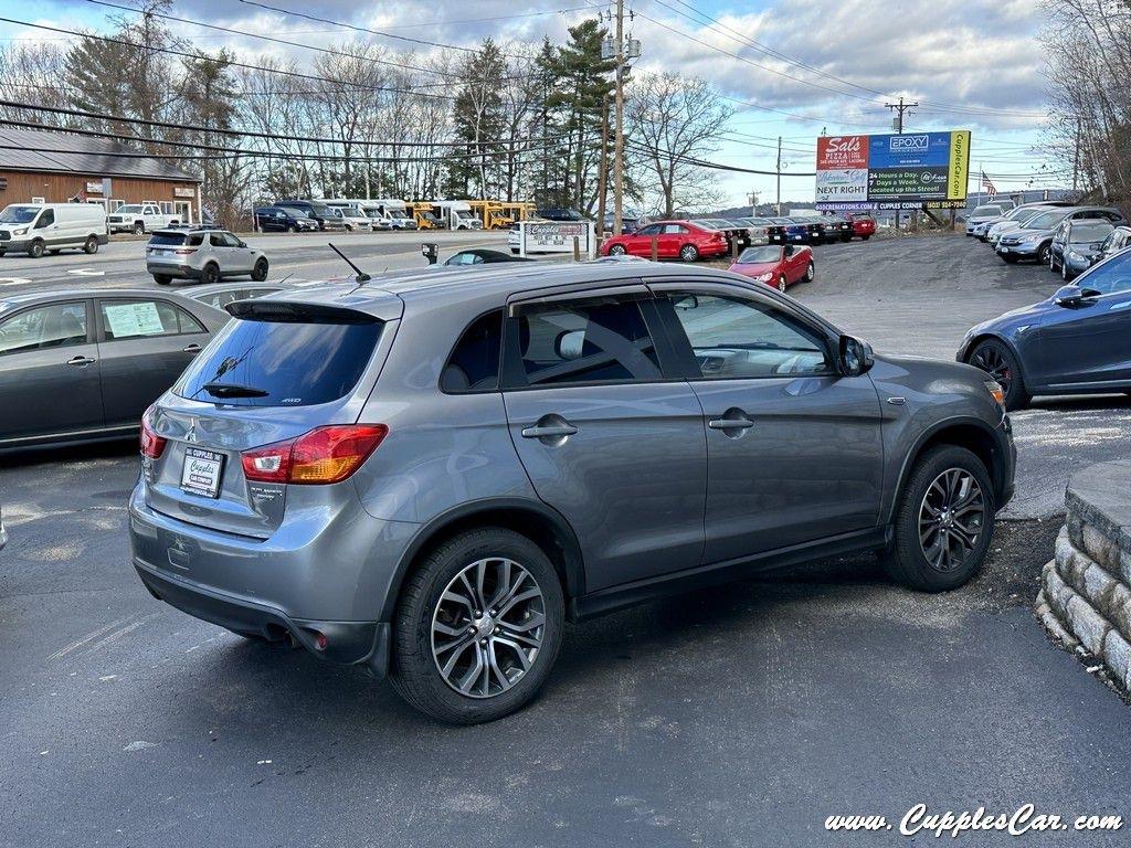 Mitsubishi Outlander Sport  2018