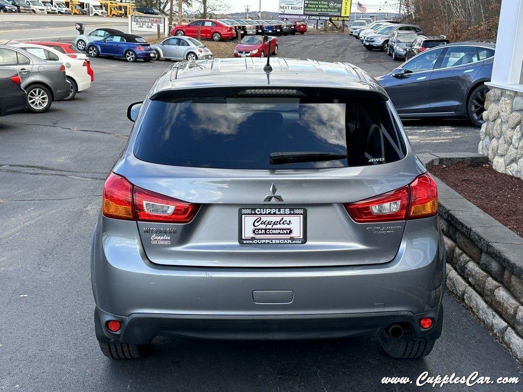 Mitsubishi Outlander Sport  2018