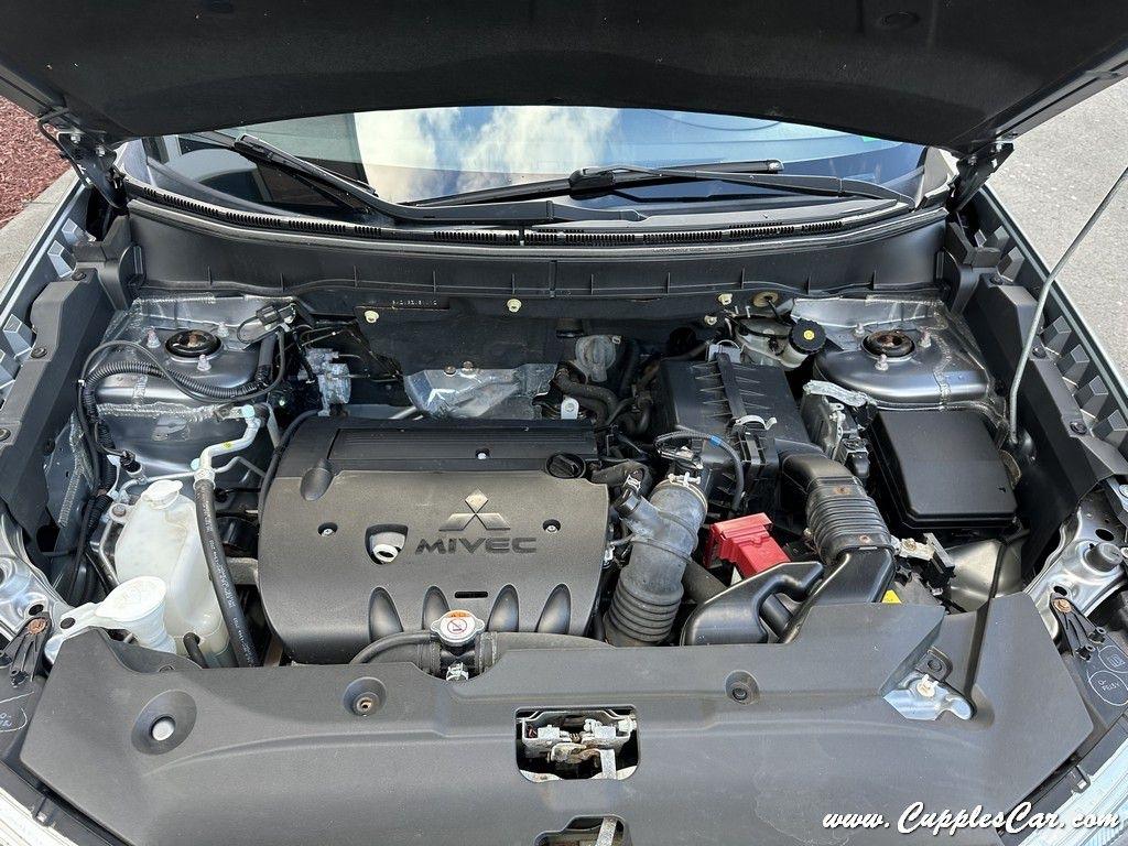 Mitsubishi Outlander Sport  2018