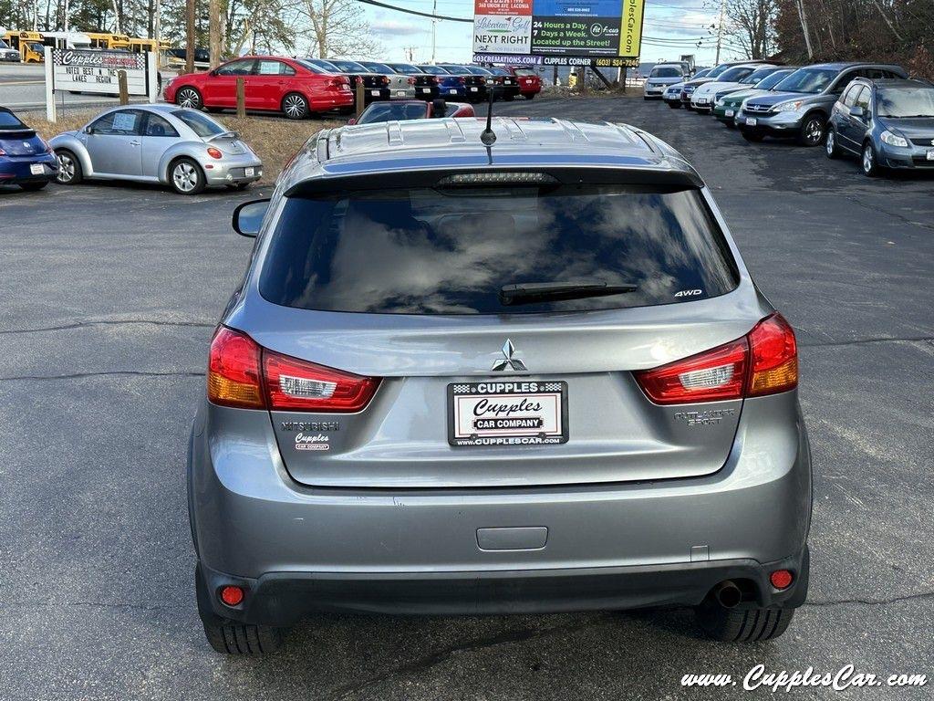 Mitsubishi Outlander Sport  2018