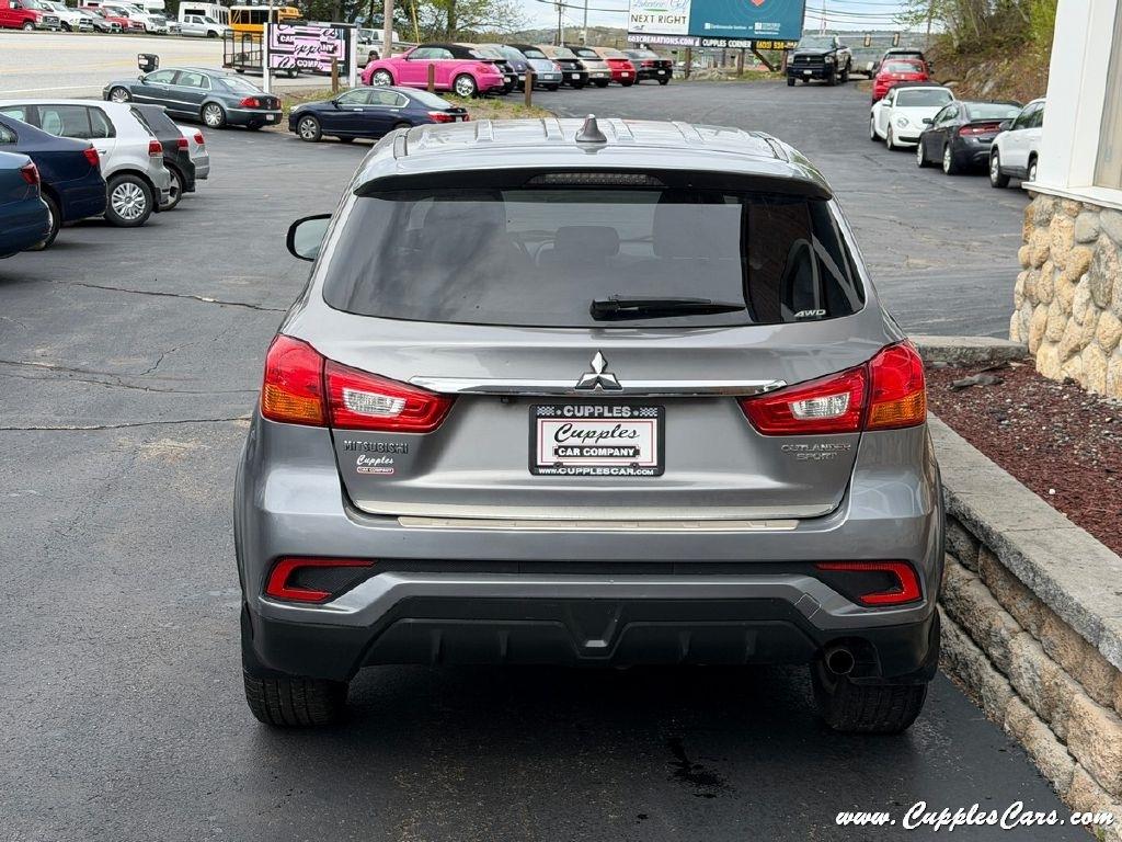 Mitsubishi Outlander Sport  2018