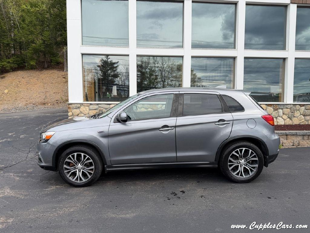 Mitsubishi Outlander Sport  2018