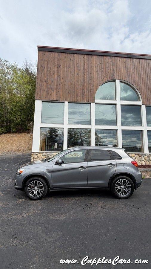 Mitsubishi Outlander Sport  2018