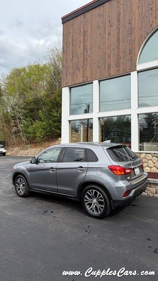 Mitsubishi Outlander Sport  2018