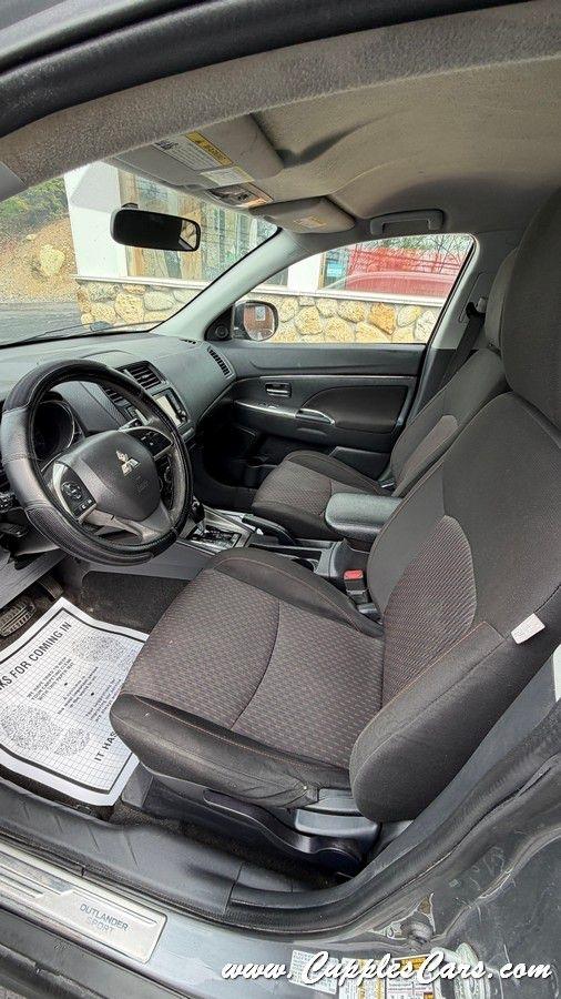 Mitsubishi Outlander Sport  2018