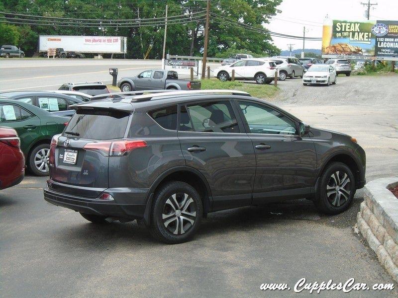 Toyota RAV4  2017