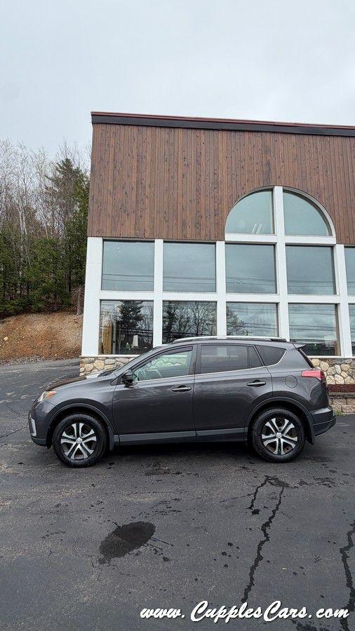 Toyota RAV4  2017