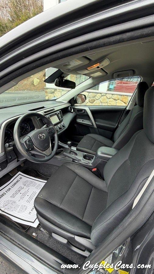 Toyota RAV4  2017