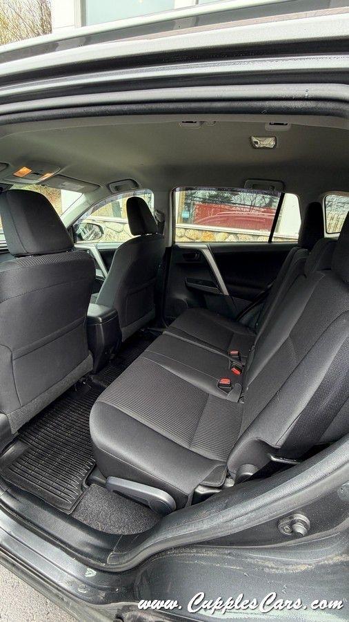 Toyota RAV4  2017