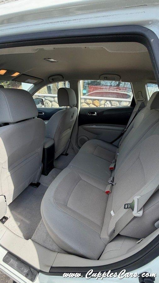 Nissan Rogue Select  2014