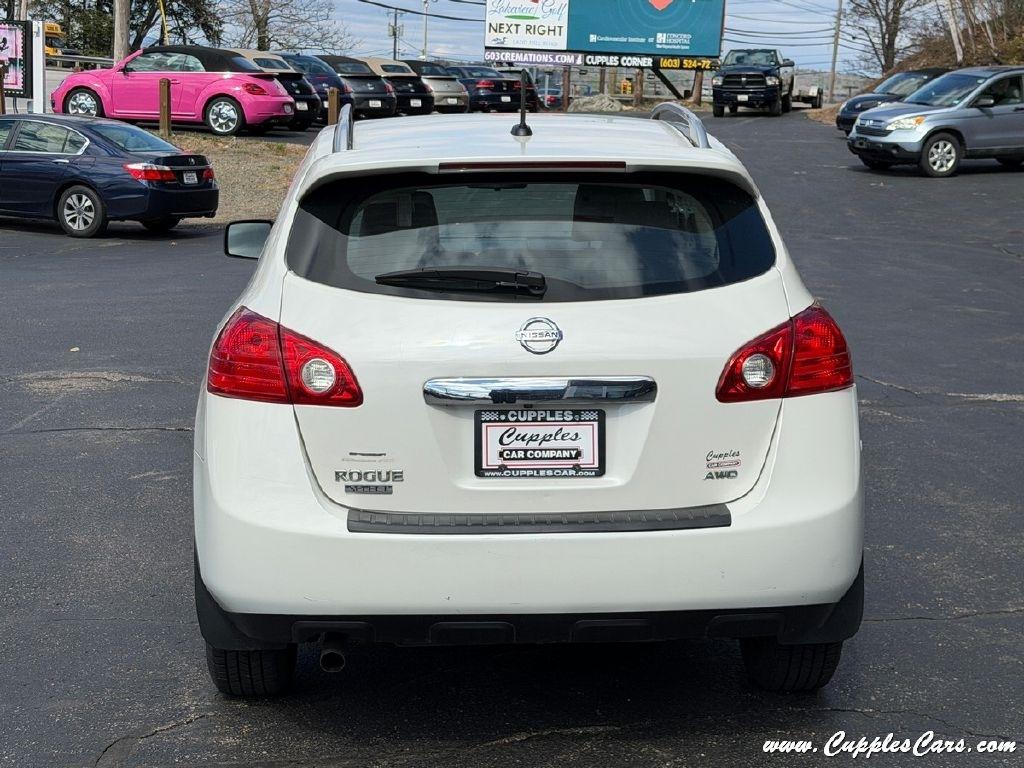 Nissan Rogue Select  2014