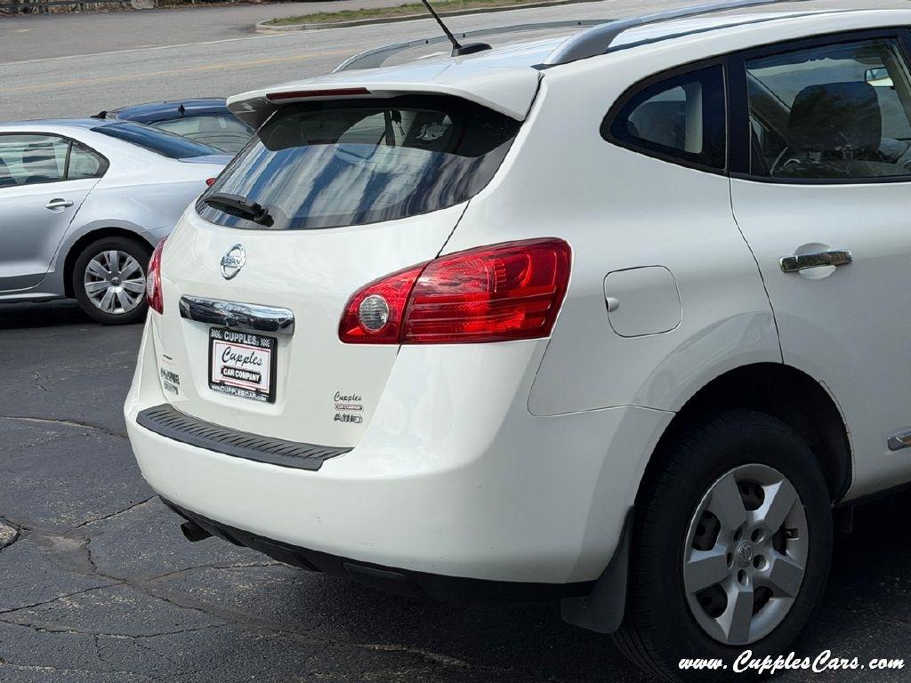 Nissan Rogue Select  2014