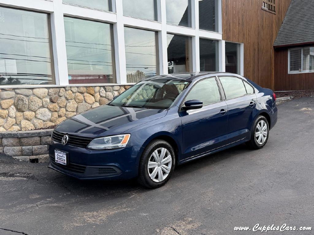 Volkswagen Jetta  2012