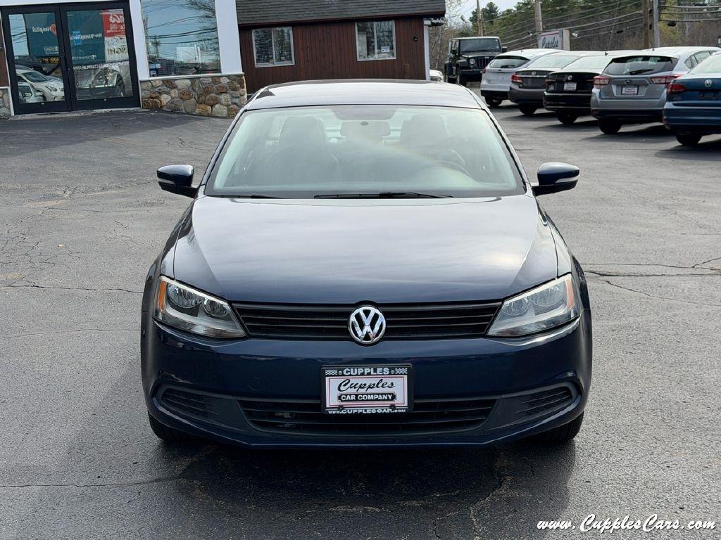 Volkswagen Jetta  2012