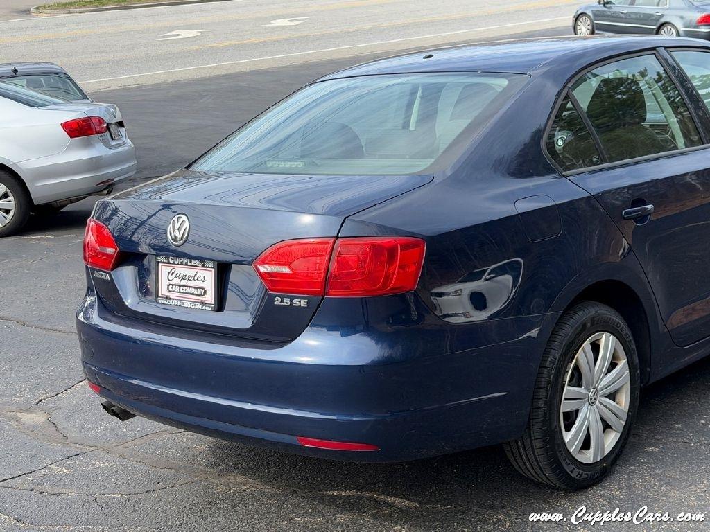 Volkswagen Jetta  2012