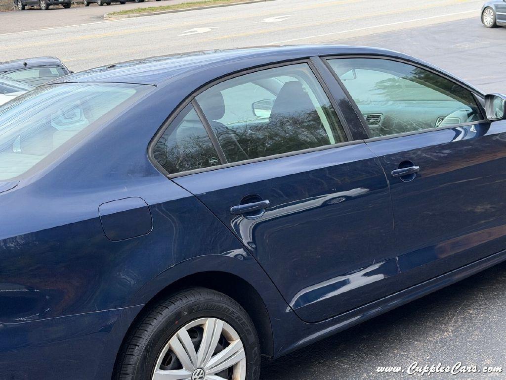 Volkswagen Jetta  2012