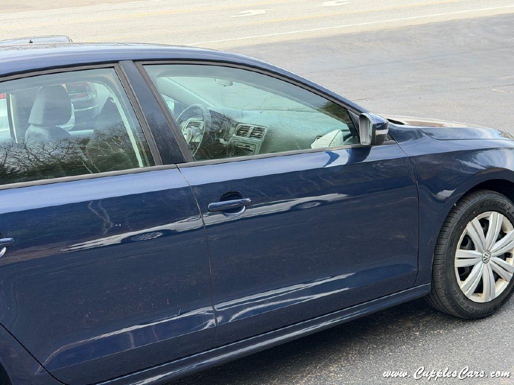 Volkswagen Jetta  2012