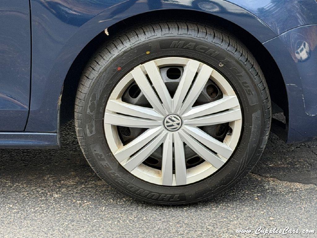 Volkswagen Jetta  2012