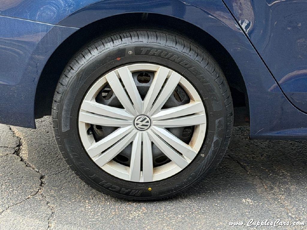 Volkswagen Jetta  2012