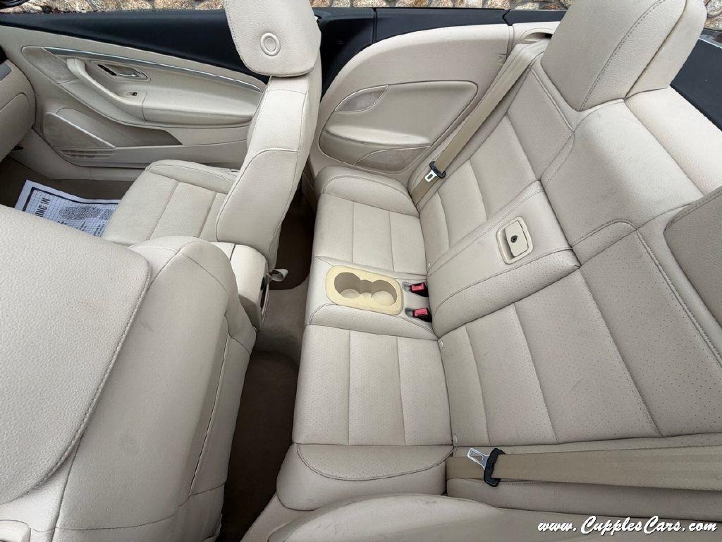 Volkswagen Eos  2012