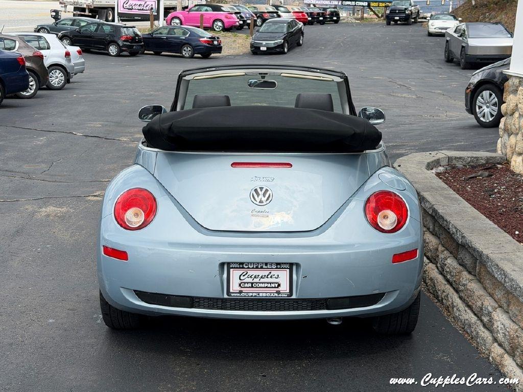 Volkswagen New Beetle  2009