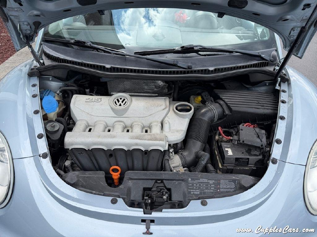Volkswagen New Beetle  2009