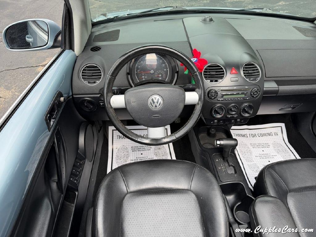 Volkswagen New Beetle  2009
