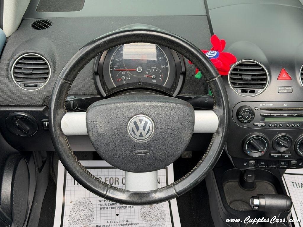 Volkswagen New Beetle  2009