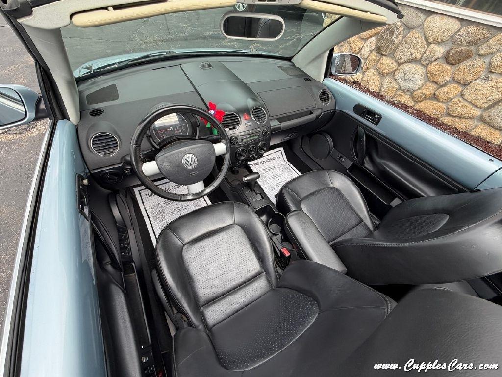 Volkswagen New Beetle  2009